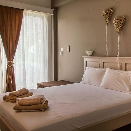 Maltezos Rooms Méthana Extérieur photo