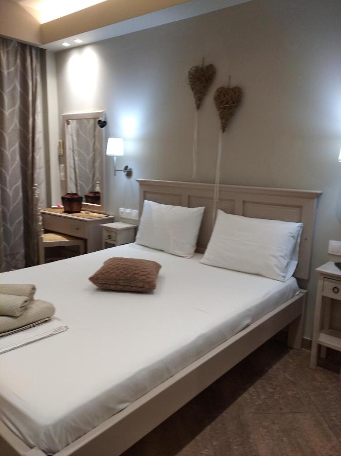 Maltezos Rooms Méthana Extérieur photo