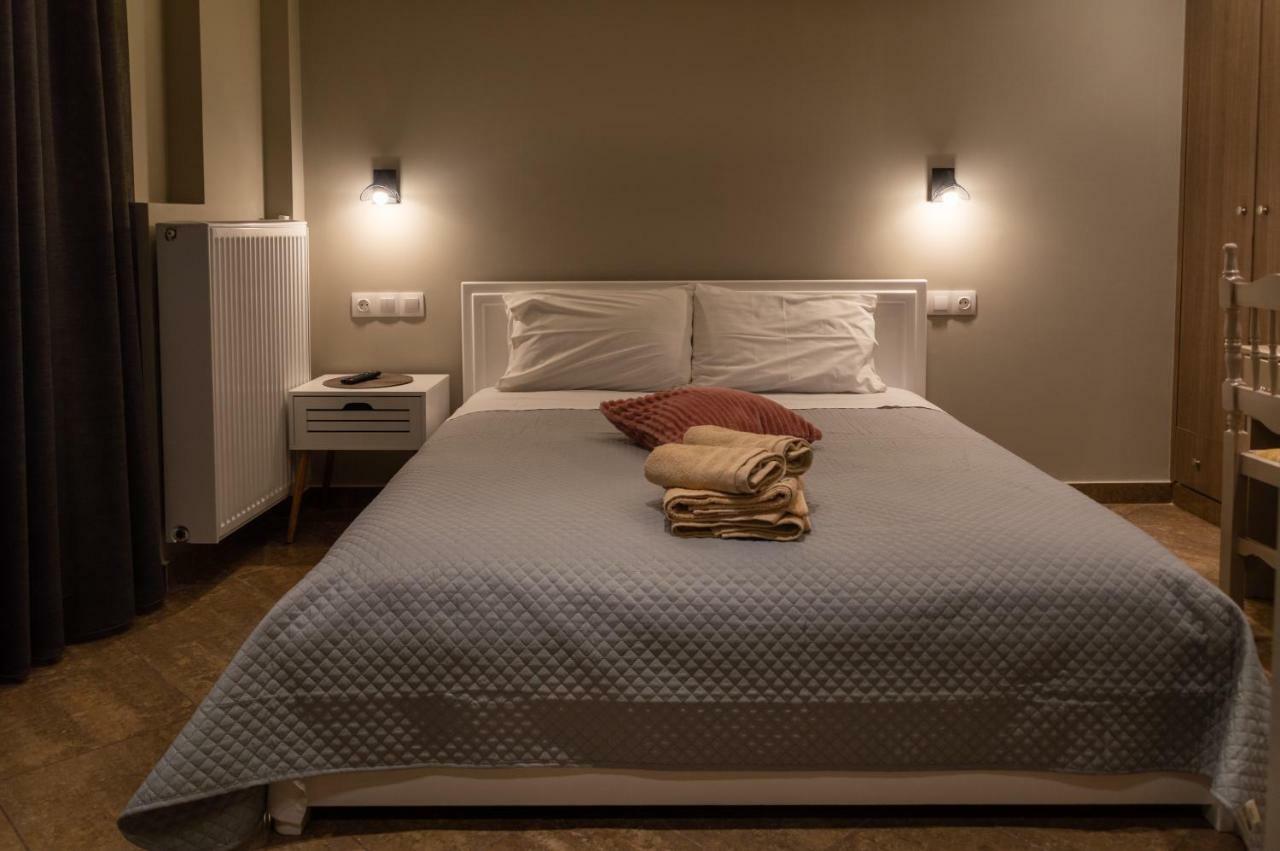 Maltezos Rooms Méthana Extérieur photo